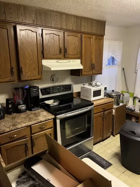 136 Exchange St, Chicopee, MA 01013 photo 3