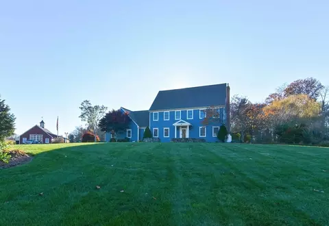 11 Rebekah Ln, Sutton, MA 01590