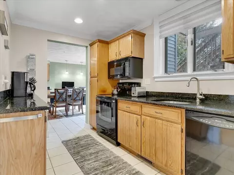 9 Park St #1, Danvers, MA 01923 photo 5
