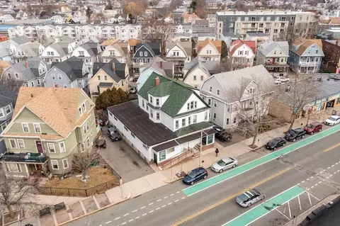 741 Broadway, Somerville, MA 02144