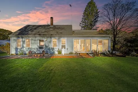 292 New Taunton Ave, Norton, MA 02766