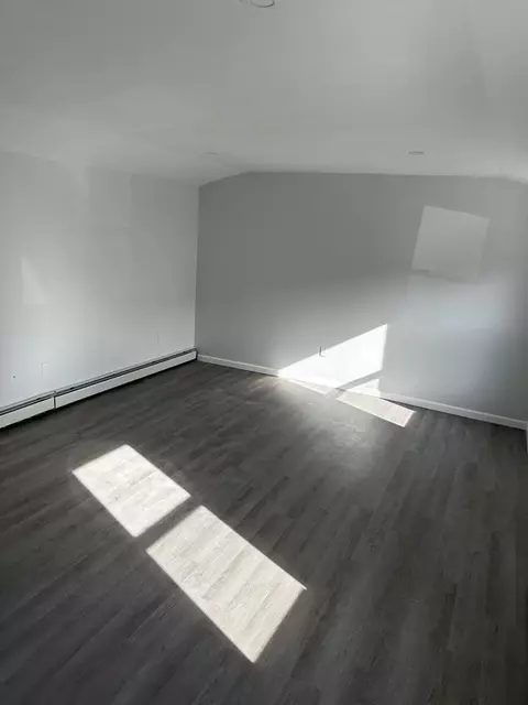 512 Alden St, Fall River, MA 02723 photo 16