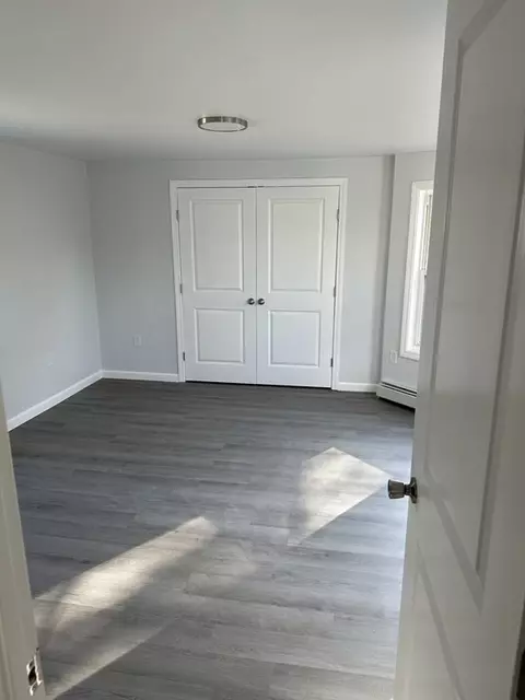 512 Alden St, Fall River, MA 02723 photo 9