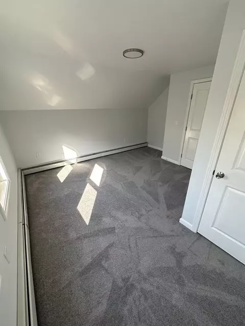 512 Alden St, Fall River, MA 02723 photo 14