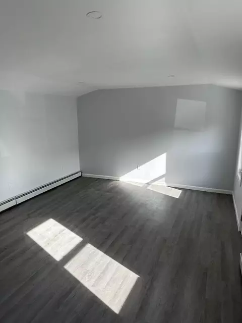 512 Alden St, Fall River, MA 02723 photo 6