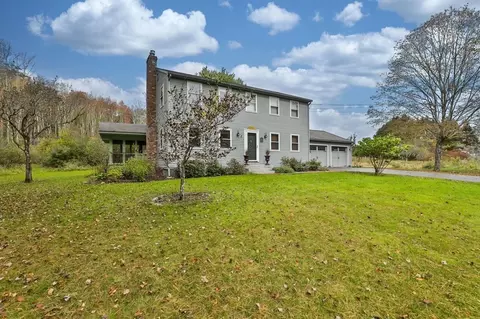 75 Langen Rd, Lancaster, MA 01523