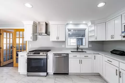 144 Fenway Dr, Springfield, MA 01119 photo 13
