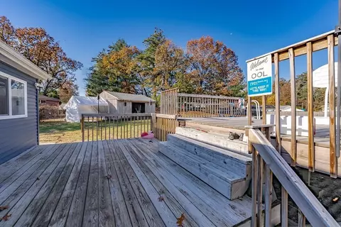 144 Fenway Dr, Springfield, MA 01119 photo 7