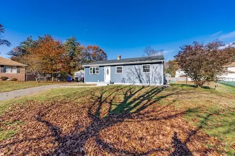 144 Fenway Dr, Springfield, MA 01119 photo 2