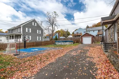 8 Lothrop St, Saugus, MA 01906 photo 4