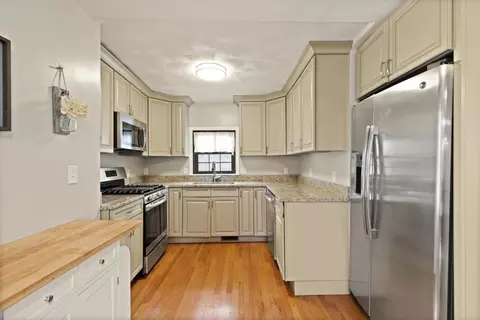 8 Lothrop St, Saugus, MA 01906 photo 16