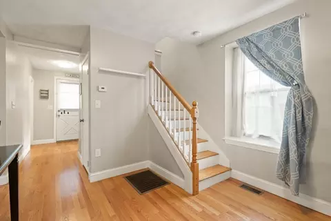 8 Lothrop St, Saugus, MA 01906 photo 18