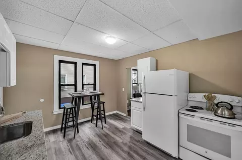 89-91 College St, Springfield, MA 01109 photo 12