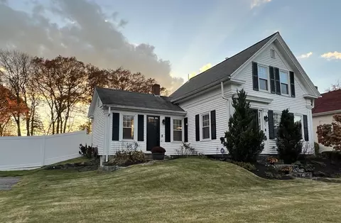37 Holliston St, Medway, MA 02053