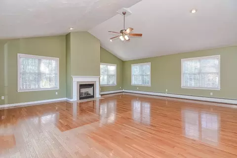 8 Roberts Rd, Dudley, MA 01571 photo 6