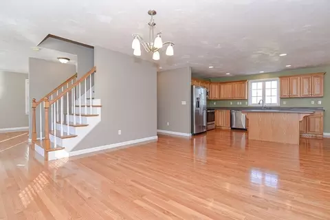 8 Roberts Rd, Dudley, MA 01571 photo 10