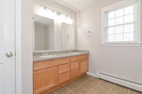 8 Roberts Rd, Dudley, MA 01571 photo 18