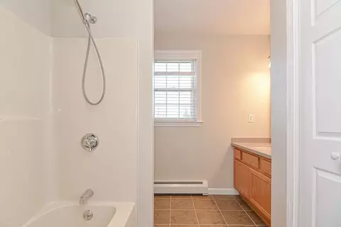 8 Roberts Rd, Dudley, MA 01571 photo 29