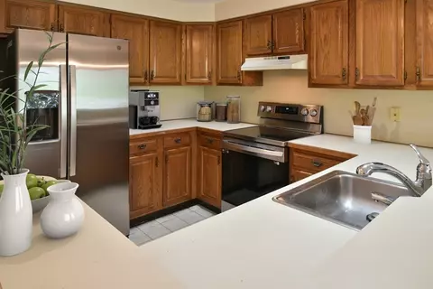 37 Abington #37, Danvers, MA 01923 photo 4