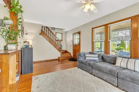 77 Somerset St, Springfield, MA 01108 photo 6