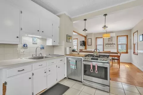 77 Somerset St, Springfield, MA 01108 photo 13