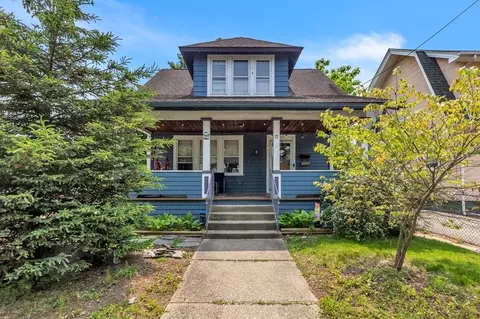 77 Somerset St, Springfield, MA 01108