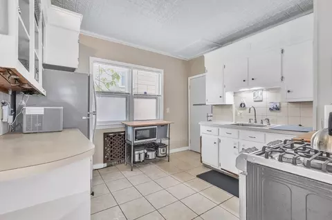 77 Somerset St, Springfield, MA 01108 photo 14