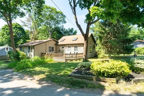 43 Bonnie Brier Cir, Hingham, MA 02043