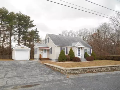 45 Stoughton Ave, Webster, MA 01570