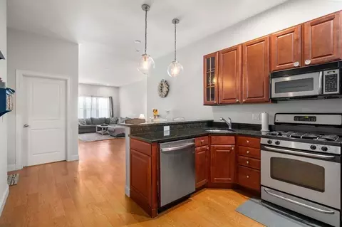 655 E 2nd St #105, Boston, MA 02127 photo 5