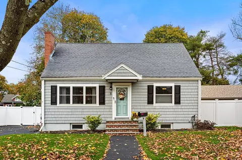 8 Jeffrey St, Peabody, MA 01960