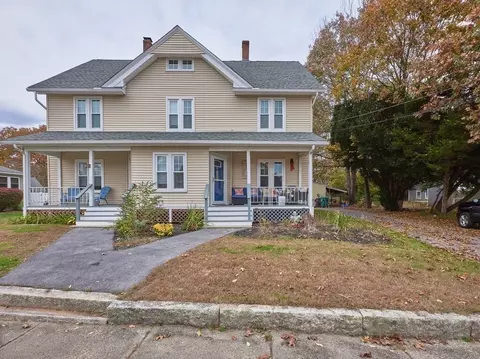 29 Maple St #1, Uxbridge, MA 01569