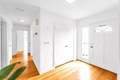 1025 High St, Dedham, MA 02026 photo 4