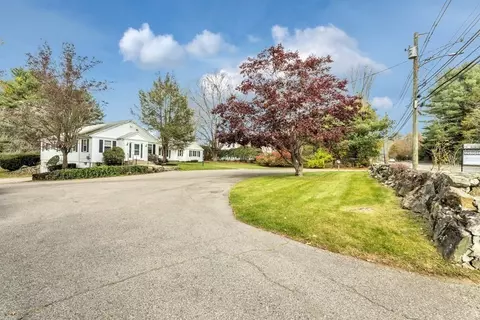 1025 High St, Dedham, MA 02026 photo 2