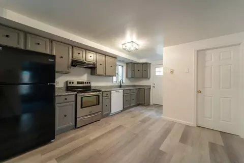 45 Pilgrim Ave # A, Worcester, MA 01604 photo 6