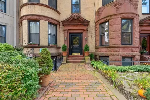 1485 Beacon St, Brookline, MA 02446 photo 2