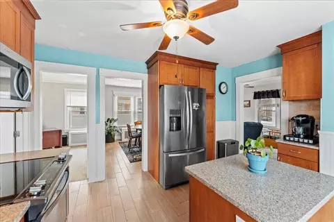 11 Mary St, Springfield, MA 01118 photo 7