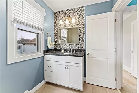 11 Mary St, Springfield, MA 01118 photo 10