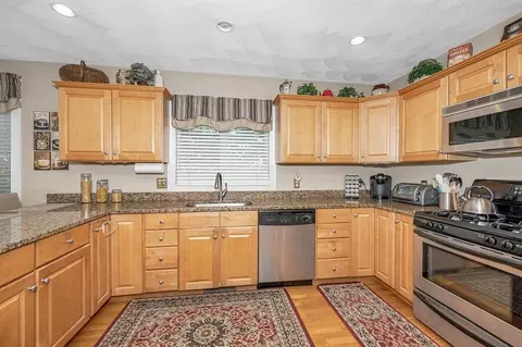 7 Bateman Ct #7, Wakefield, MA 01880 photo 8