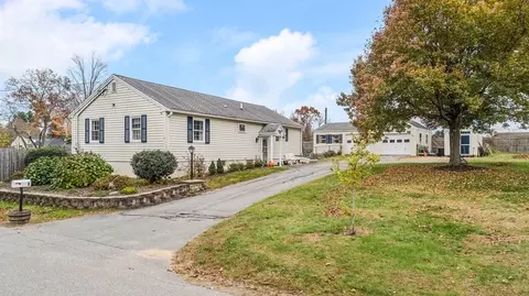 8 Spinney, Plaistow, NH 03865