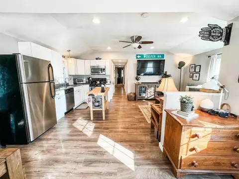 6 Freeman, Webster, MA 01570 photo 9