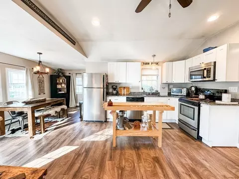 6 Freeman, Webster, MA 01570 photo 2