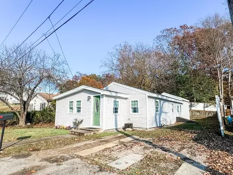 6 Freeman, Webster, MA 01570