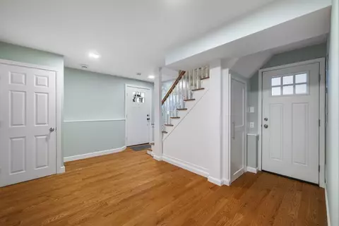 6 Colonial Ct, Marblehead, MA 01945 photo 4