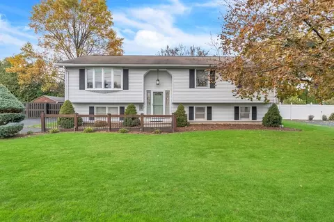 172 Poplar St, Chicopee, MA 01013