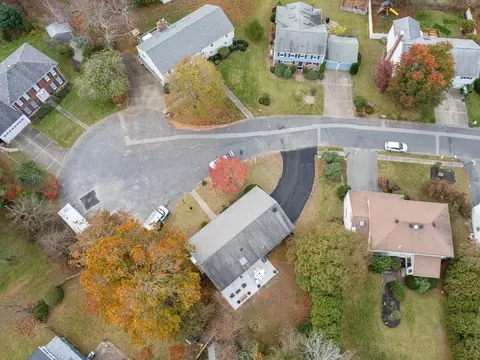 100 Mary Chilton Rd, Needham, MA 02492 photo 14