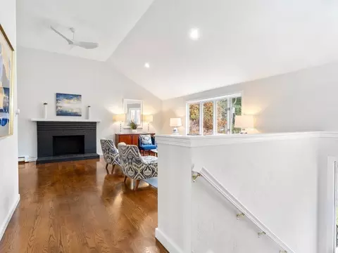 100 Mary Chilton Rd, Needham, MA 02492 photo 8