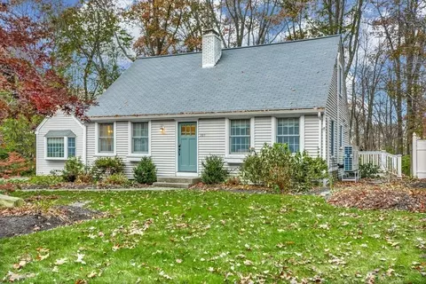 301 Lovell Rd, Holden, MA 01520