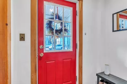 22 School St, Easthampton, MA 01027 photo 8