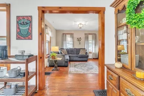 22 School St, Easthampton, MA 01027 photo 18